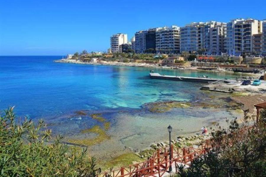 Modern Family Holiday Retreat In Gzira Sliema Ngoại thất bức ảnh