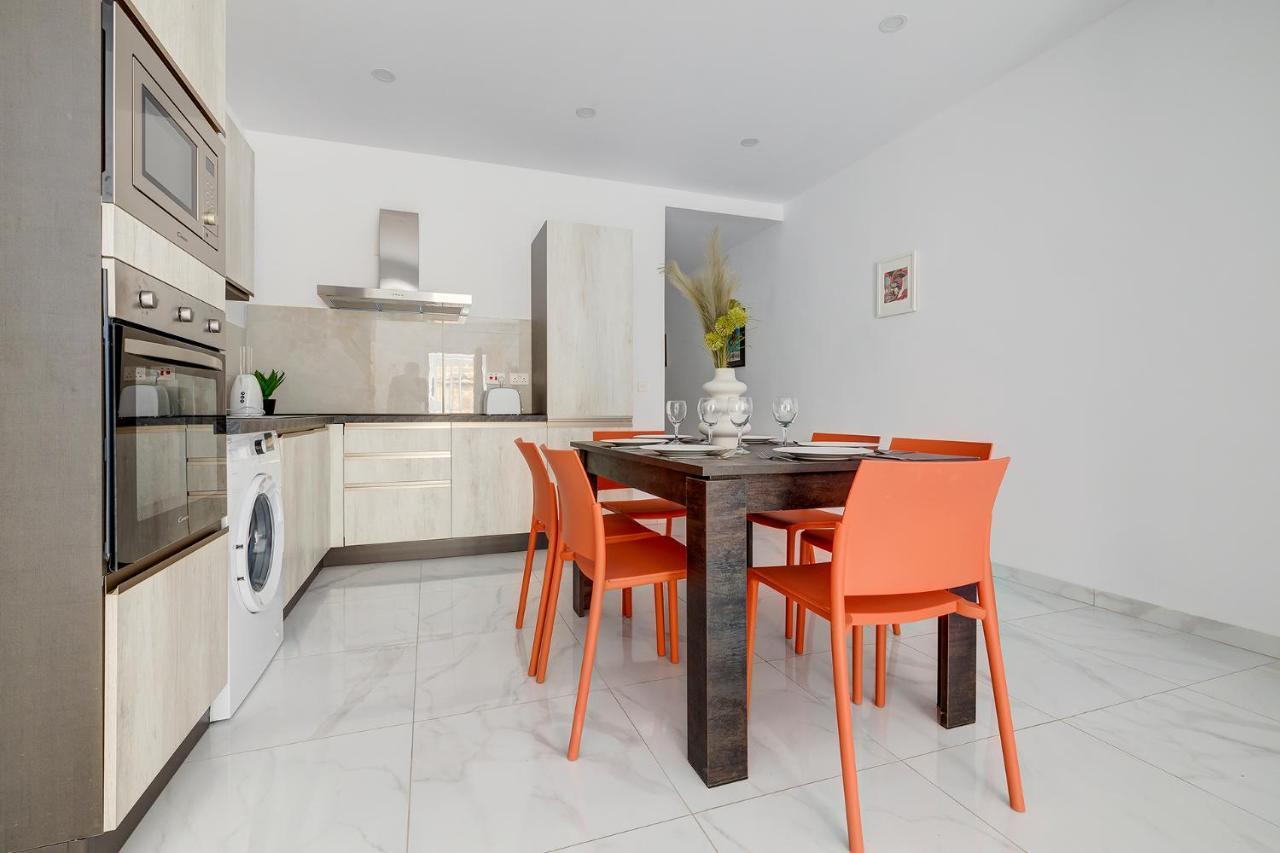 Modern Family Holiday Retreat In Gzira Sliema Ngoại thất bức ảnh