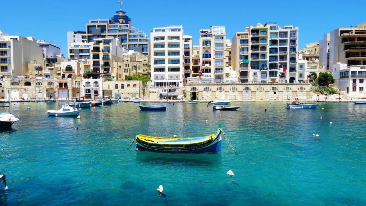 Modern Family Holiday Retreat In Gzira Sliema Ngoại thất bức ảnh