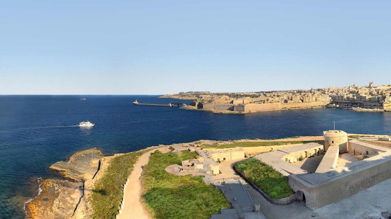 Modern Family Holiday Retreat In Gzira Sliema Ngoại thất bức ảnh