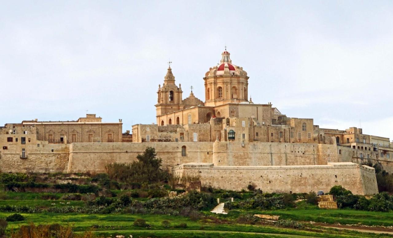 Modern Family Holiday Retreat In Gzira Sliema Ngoại thất bức ảnh