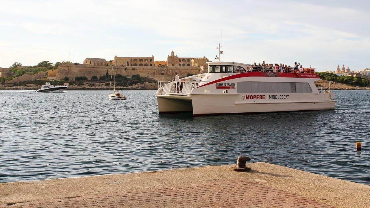 Modern Family Holiday Retreat In Gzira Sliema Ngoại thất bức ảnh