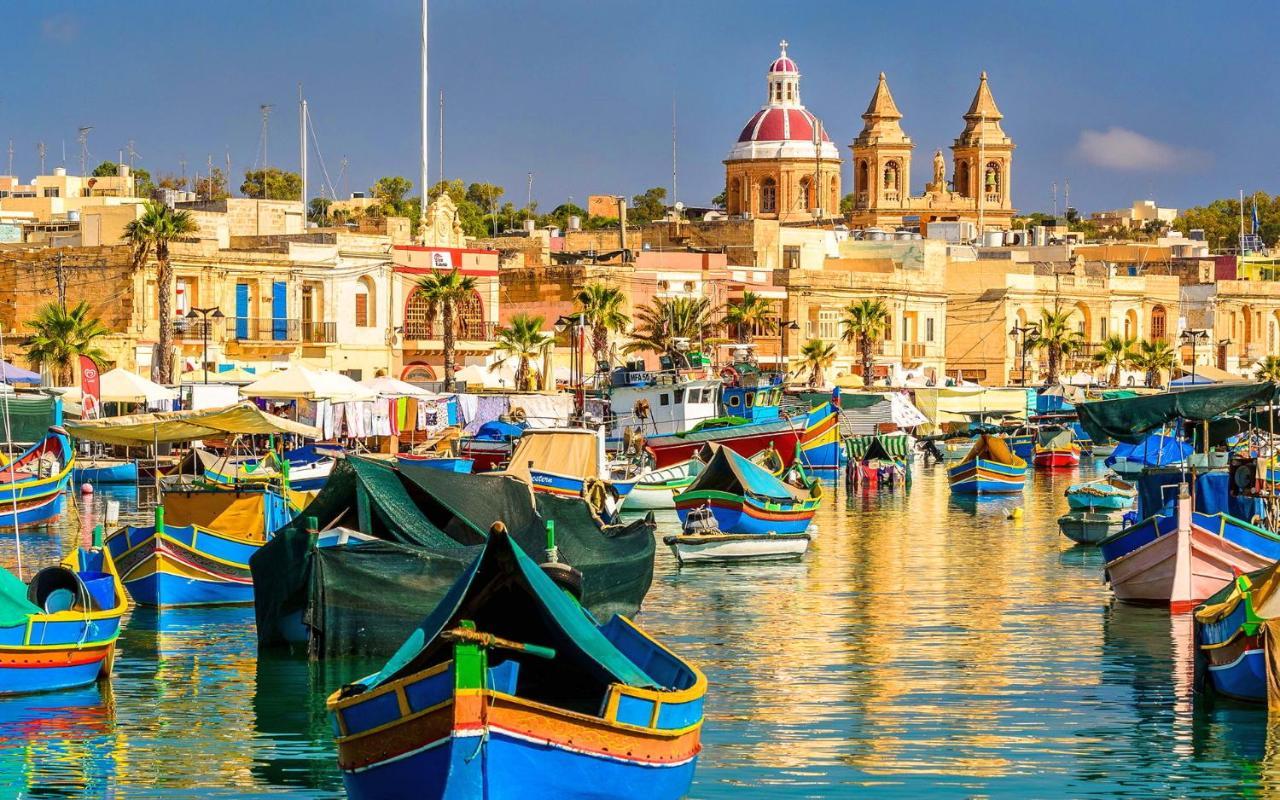Modern Family Holiday Retreat In Gzira Sliema Ngoại thất bức ảnh