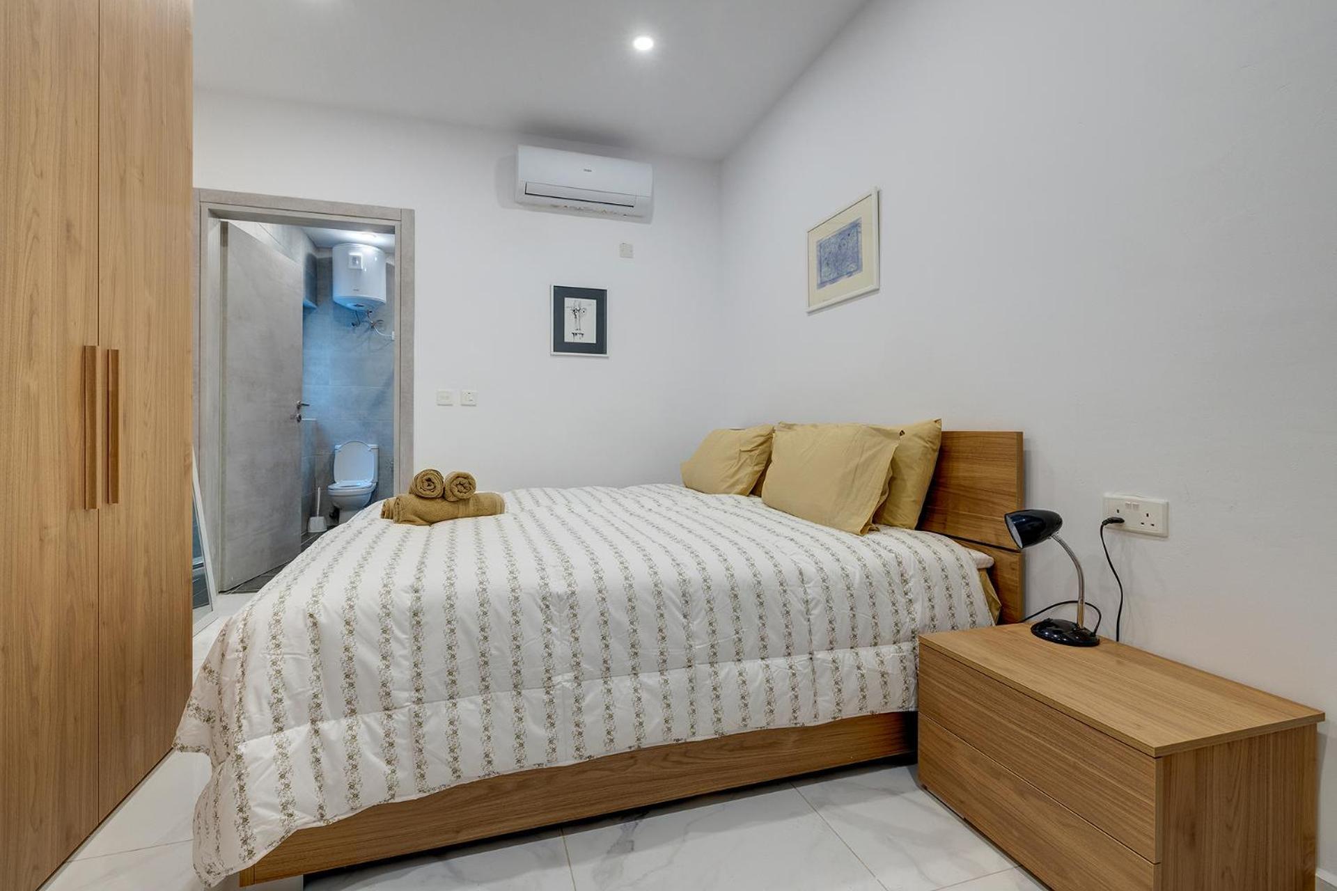 Modern Family Holiday Retreat In Gzira Sliema Ngoại thất bức ảnh